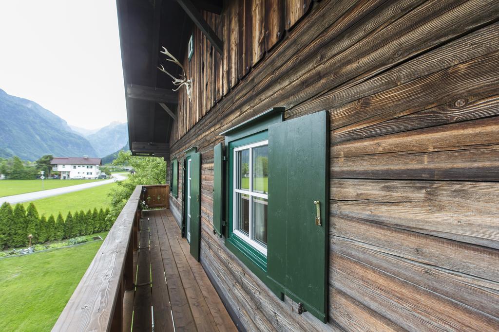 Forest Chalet, 15 Min To Salzburg Olt Town, And Most Beautiful Lakes, Secluded Location, 1,000 Sqm Garden, Mountainview, Panorama Sauna, Bath Whirlpool, Bbq&Bikes&Sunbeds For Free, Up To 10 P Golling an der Salzach Extérieur photo